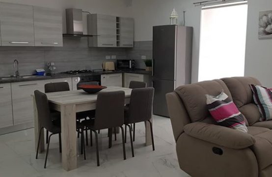 Sliema-Tigne highly furnished 3 double bedroom apartment