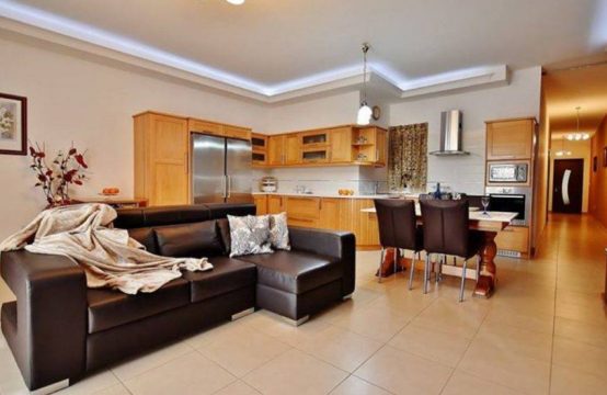 Għaxaq furnished 3-bedroom ground floor maisonette