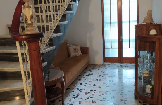 Ħamrun furnished 3-bedroom townhouse