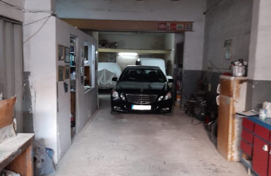 Santa Venera street level 8 car garage