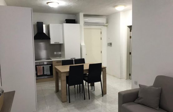 Mellieħa/Għadira fully furnished 1 bedroom apartment with use of roof