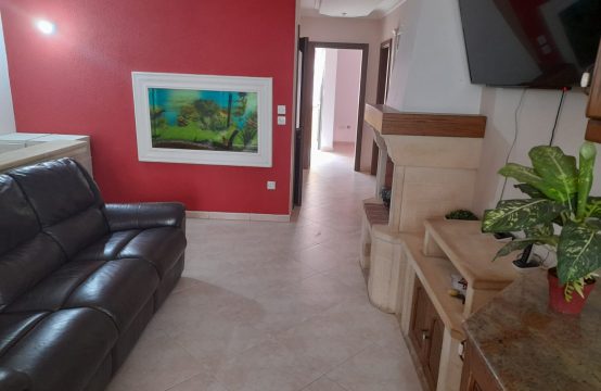 Qormi partly furnished 3 bedroom maisonette with own roof