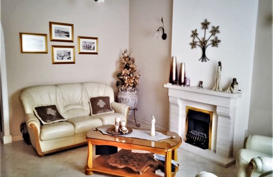 Zebbug (Malta) fully furnished 3 bedroom ground floor maisonette