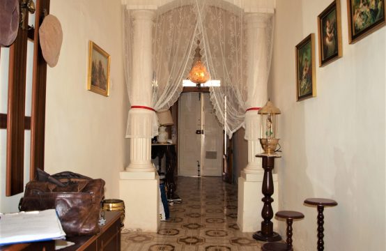 Zebbug (Malta) 2 bedroom ground floor maisonette