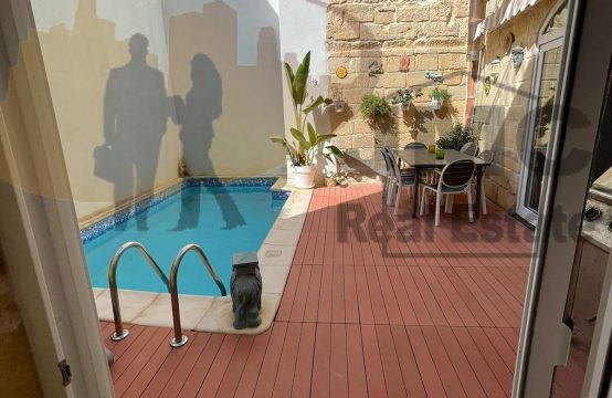 Zebbug furnished converted 3 bedroom house of character with pool