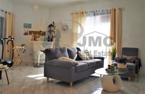 Birkirkara partly furnished 3 bedroom maisonette