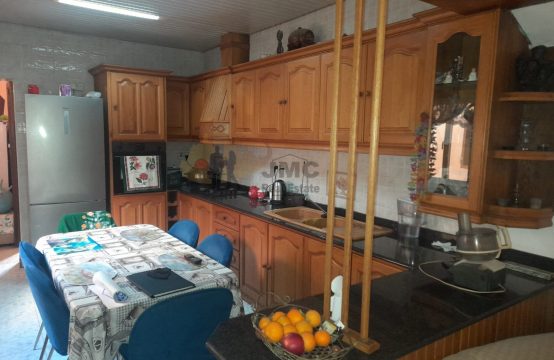 Zabbar fully furnished 3 bedroom apartment