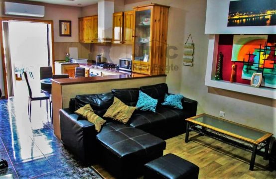 Marsascala fully furnished 4 double bedroom solitary maisonette with pool