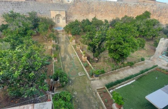 Zejtun historically old Palazzo with Private Chapel &#038; large garden