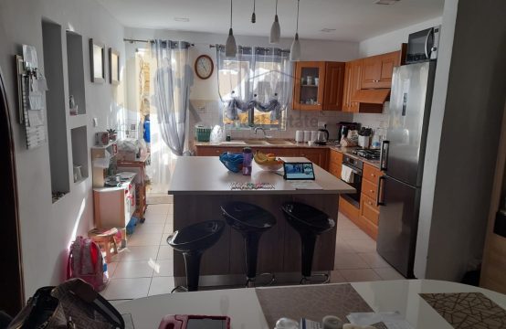 Swatar fully furnished 3 double bedroom apartment
