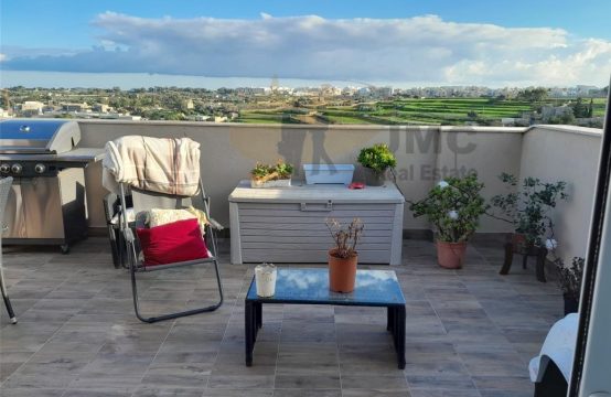 Zebbug (Malta) 2 double bedroom penthouse with permit for a 2nd level