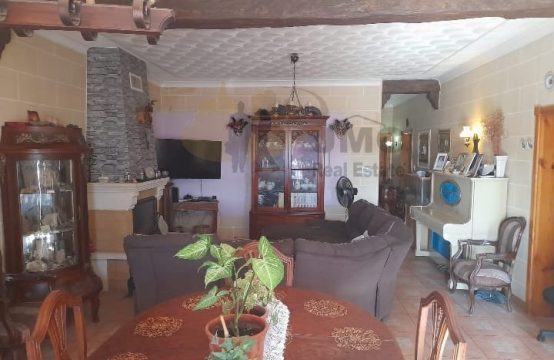Marsaxlokk centrally located 4 bedroom duplex maisonette with airspace