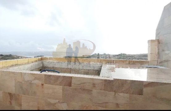 Qala (Gozo) terraced house with Pool