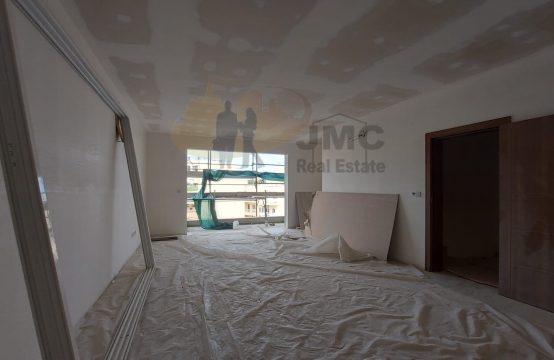 St.Paul&#8217;s Bay finished 2 bedroom apartment with green views