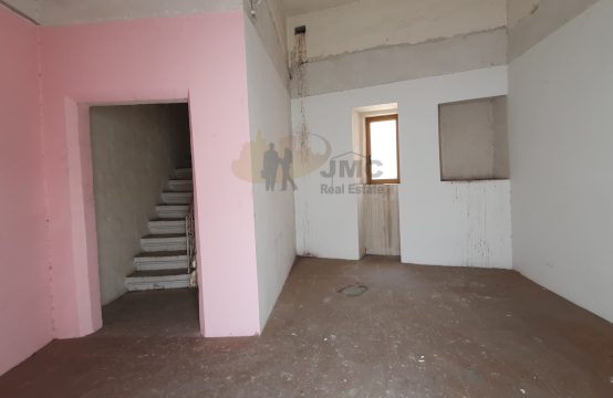 Qormi 3 storey converted shell townhouse and 1 car garage with class 4b permit for shop