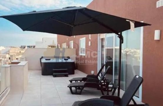 Birkirkara 1-bedroom penthouse including garage