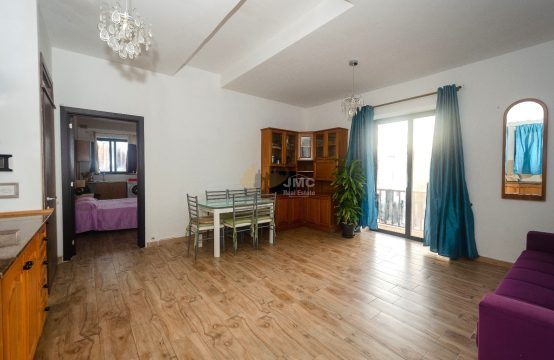 Pembroke 4 bedroom apartment